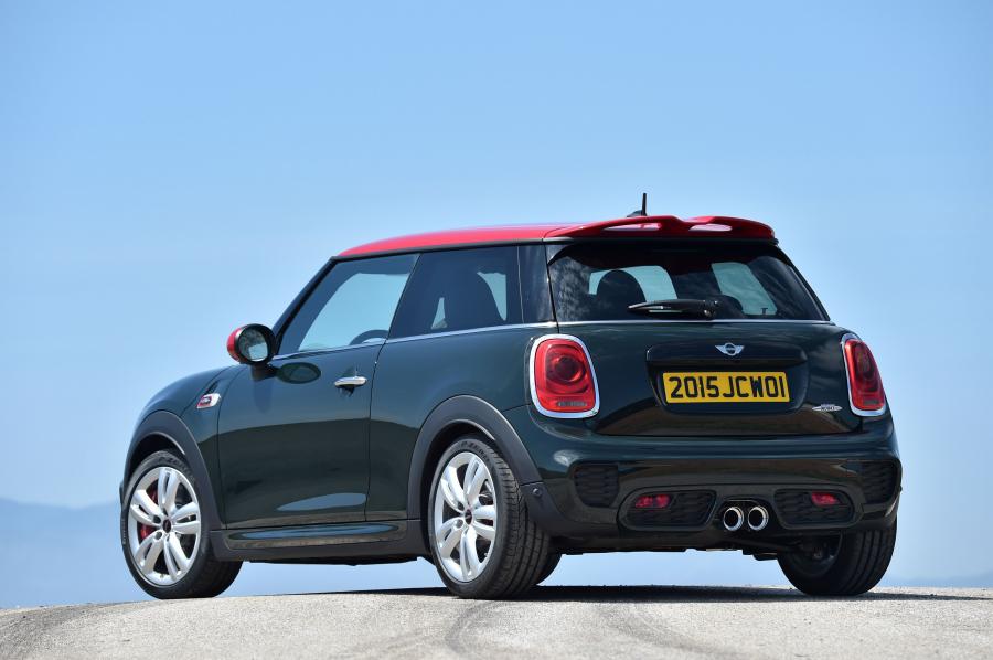  Mini Cooper S JCW 2015 года  (фото 23 из 30)